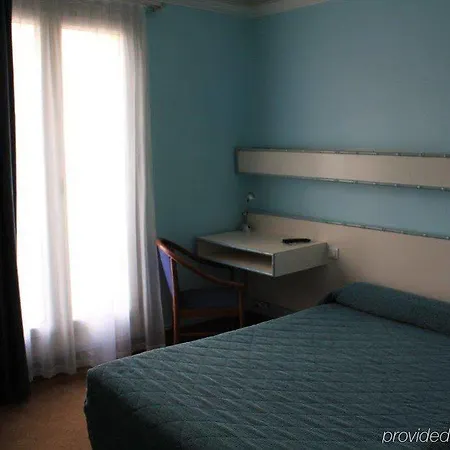 ホテル Ibis Styles Gare De Lyon Bastille 3*
